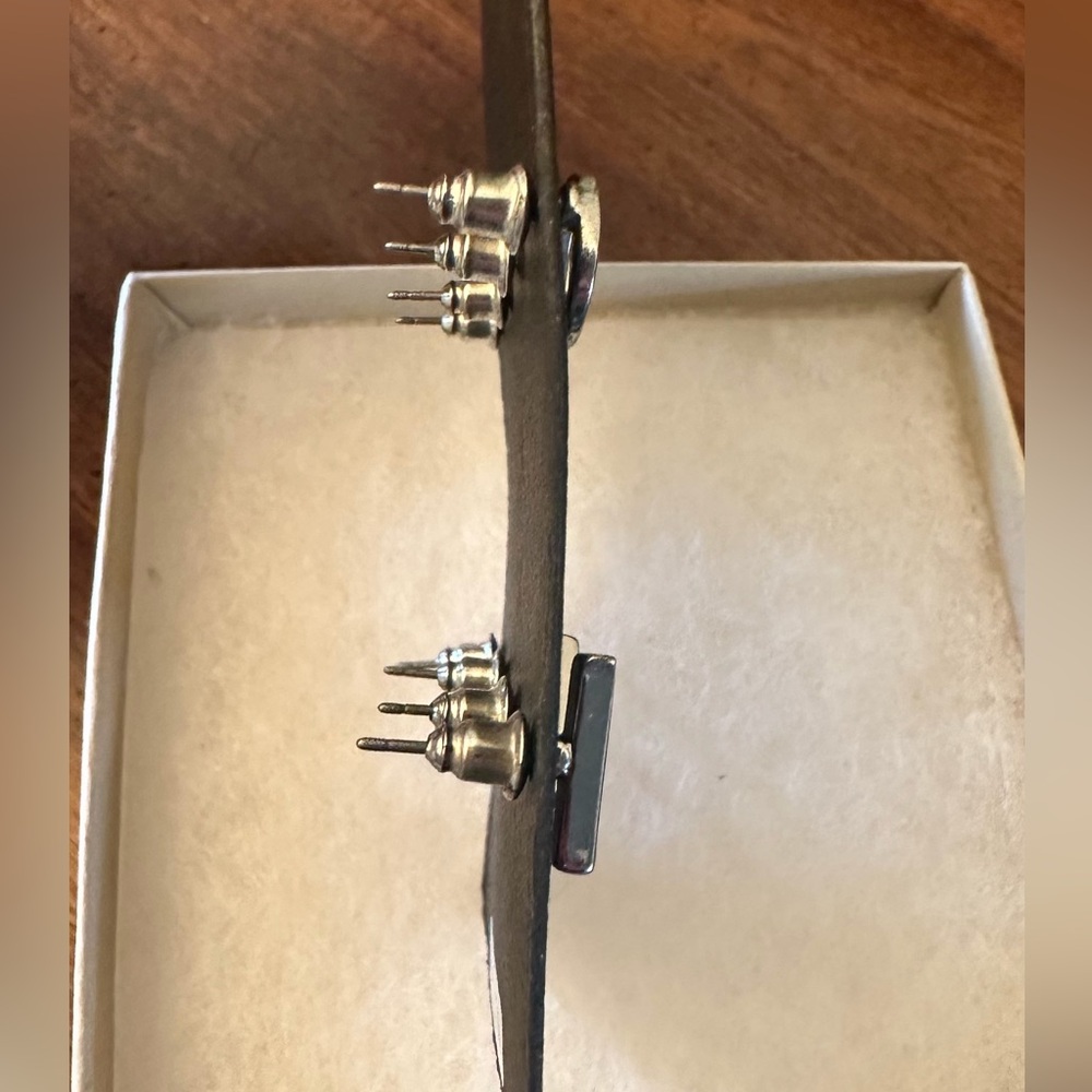 4 Pairs of Silver Stud Earrings (Set) by Steve Madden Jewelry - EUC - Picture 5 of 5